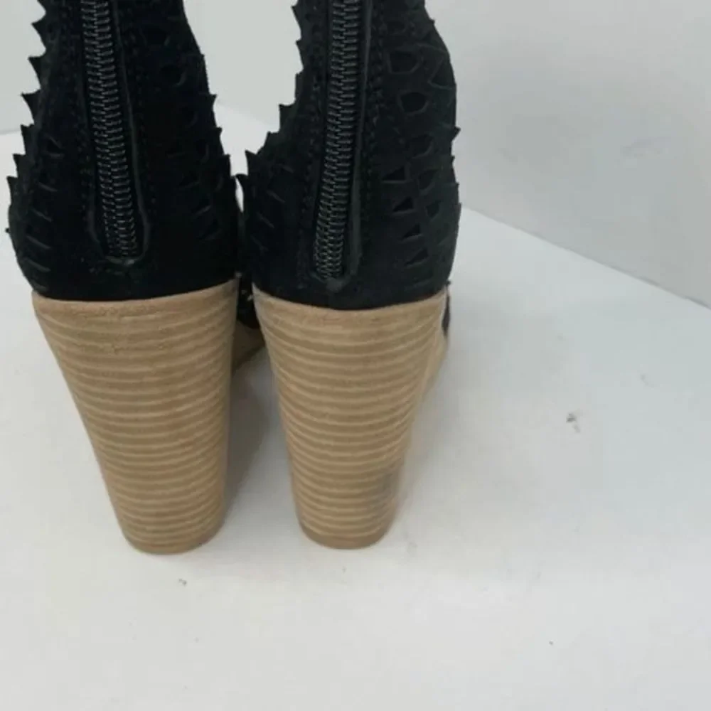 Jeffrey Campbell Velvet Black Wedges‎